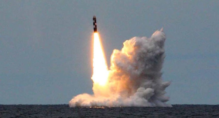 8 bin km menzilli nükleer füze fırlatıldı